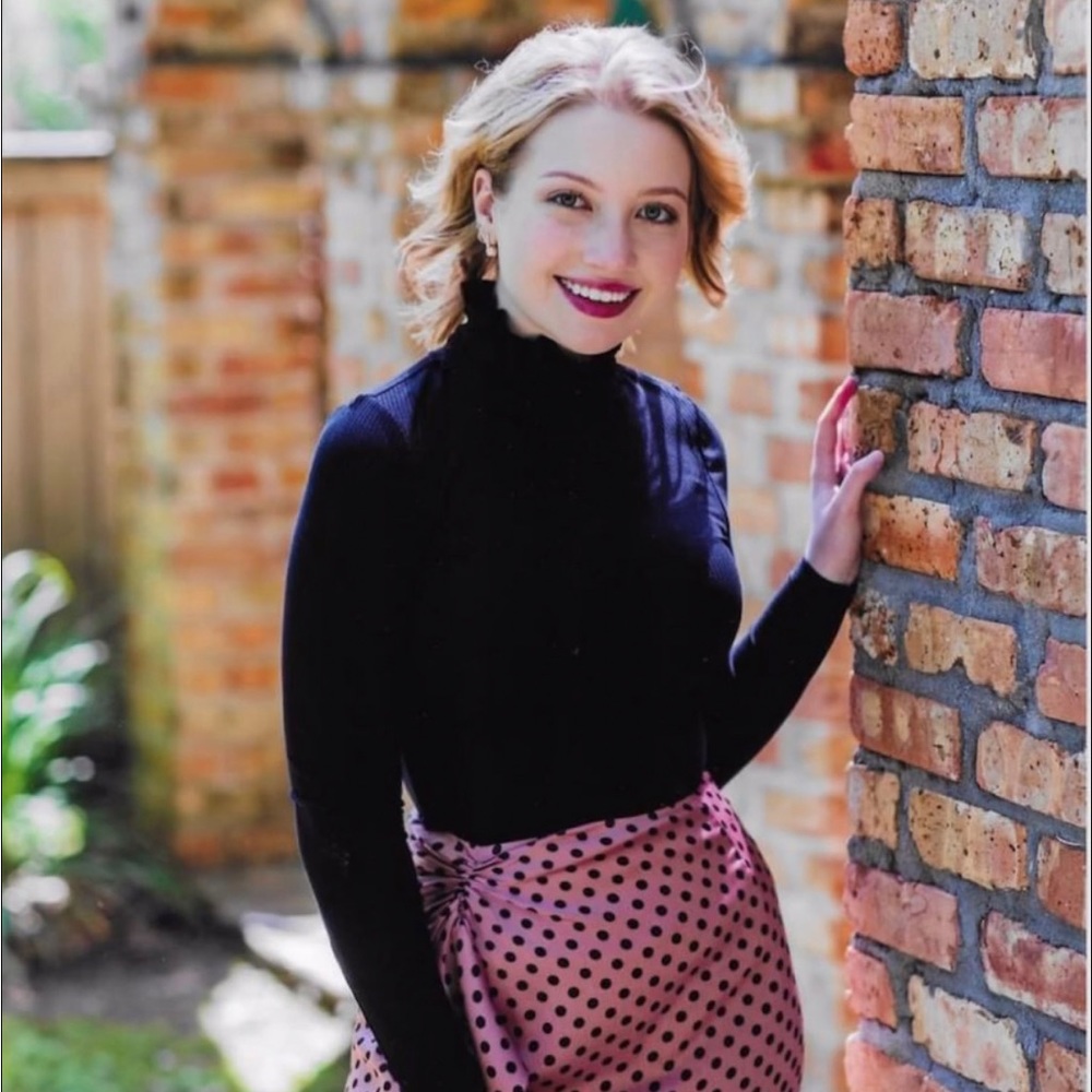 Meet your Posher, Lanie